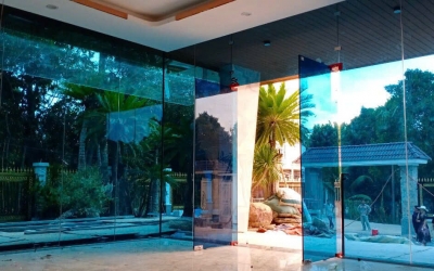 Sửa cửa kính cường lực nhanh tại nhà